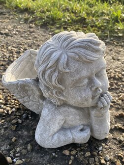 Engel beeldje met schaaltje van cement herdenkdecoratie