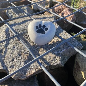 Gedenksteentje Hart met Pootafdruk &ndash; Liefdevolle Herinnering aan je Huisdier